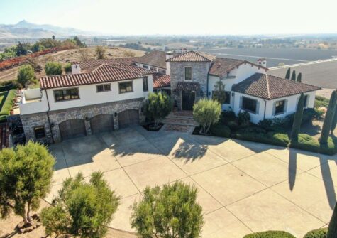 Mediterranean Luxury Villa Estate with Panoramic Views – 7400 Pacheco Pass Hwy Hollister, CA 95023