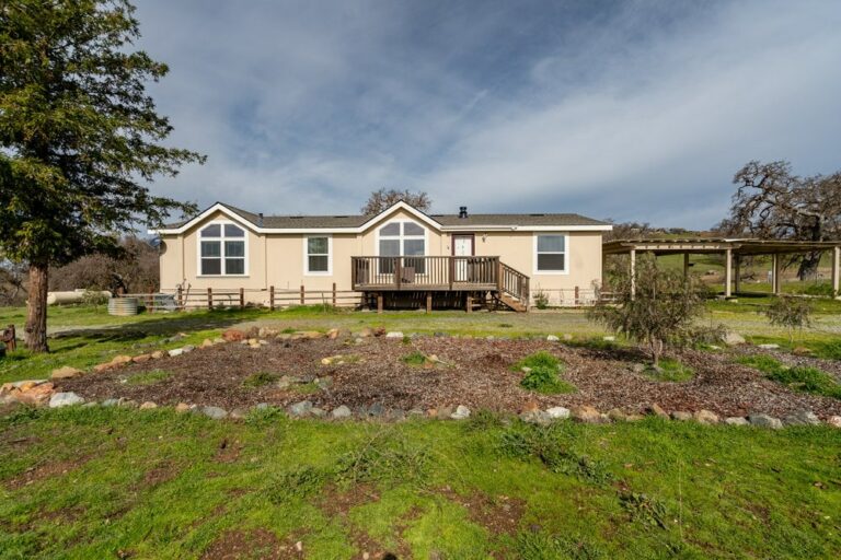 20106 Panoche Road Paicines CA 95043