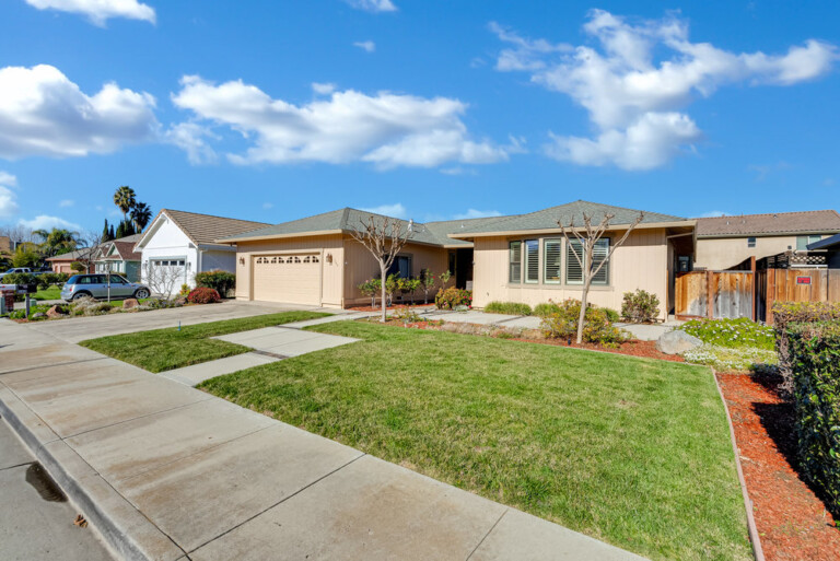 360 Tina Drive, Hollister, CA 95023