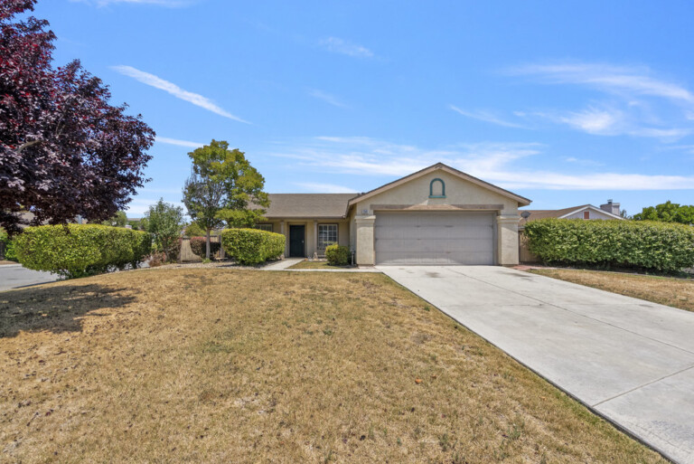 2301 Valley View Road Hollister, CA 95023