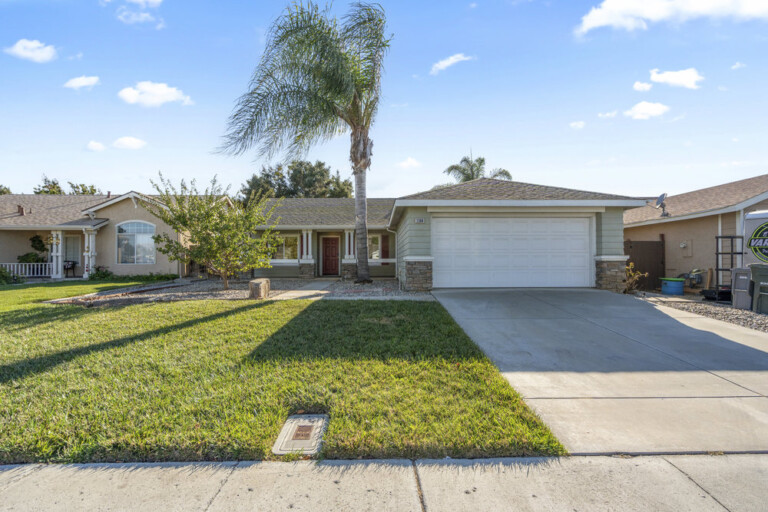 2360 Valley View Road, Hollister CA 95023